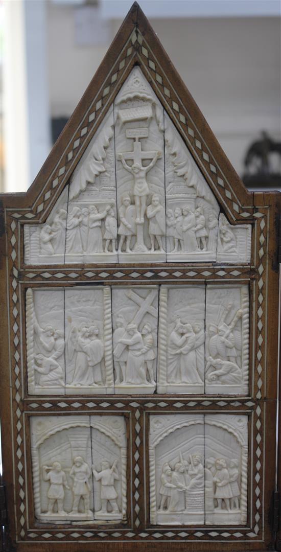 An early 20th century hardwood folding triptych, 14.5in.